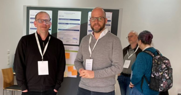 Gunnar Sandkühler und PD Dr. Markus Deimann beim KI-Netzwerktreffen 2025
