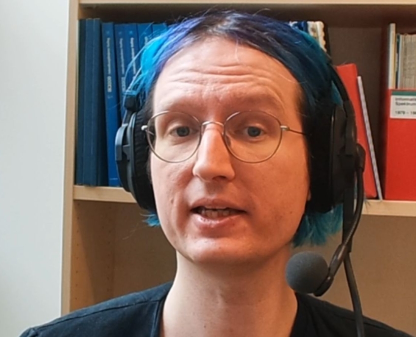 Benjamin Paaßen mit Headset