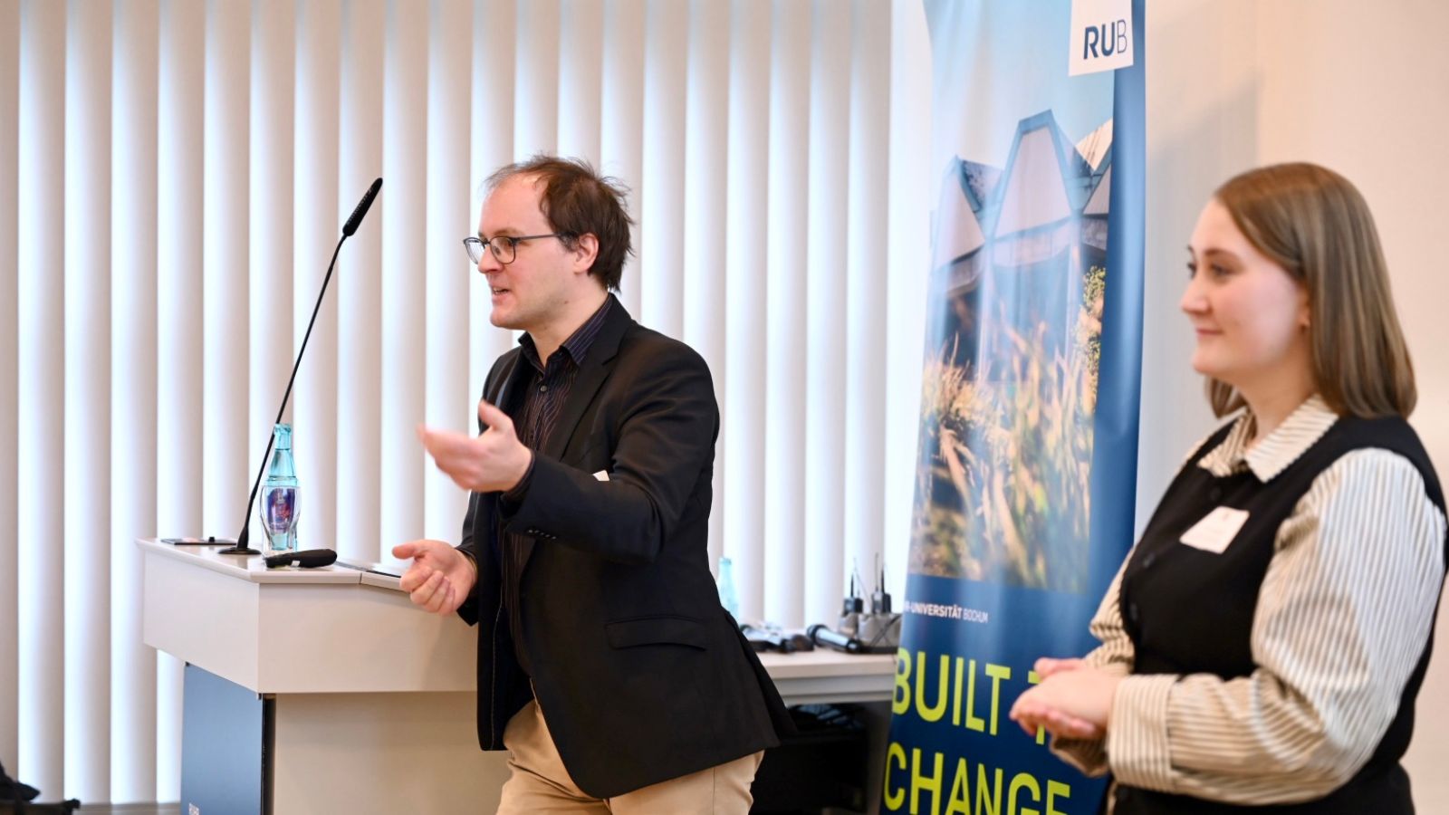 Roman Konertz und Lara Trompeter bei der ORCA.nrw-Tagung