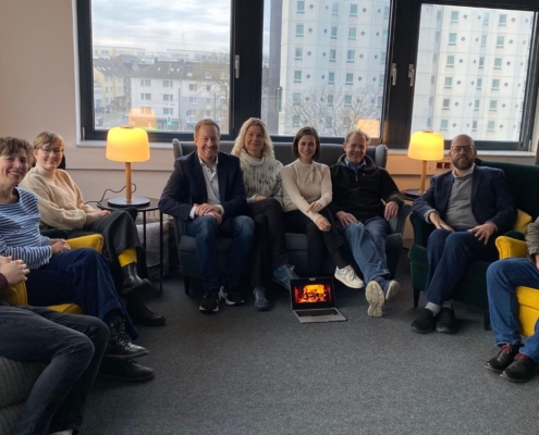 KNOER-Mitglieder beim Gruppenfoto