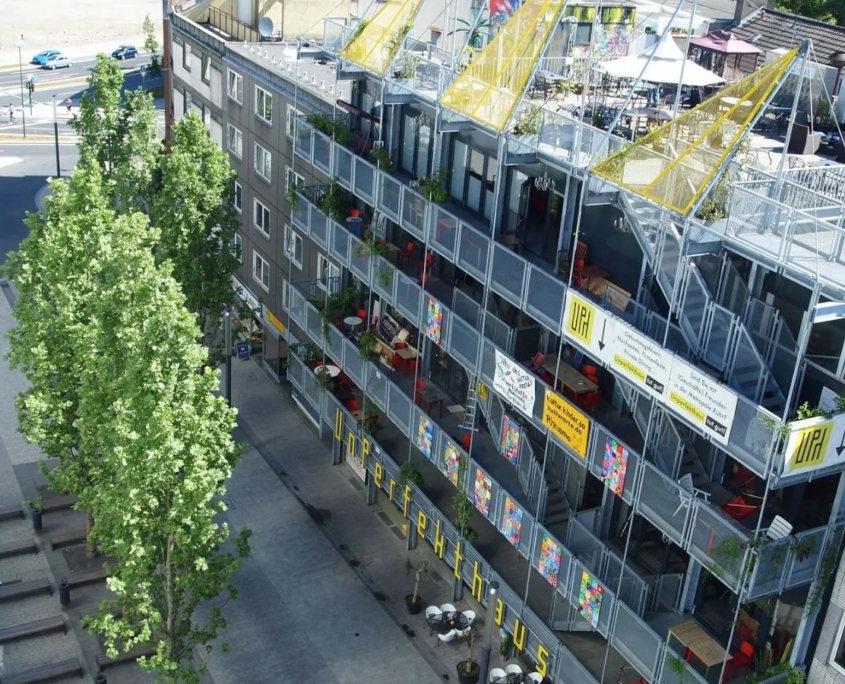 Unperfekthaus von außen